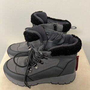 Stepping into Style: Chic Easy Spirit Boots